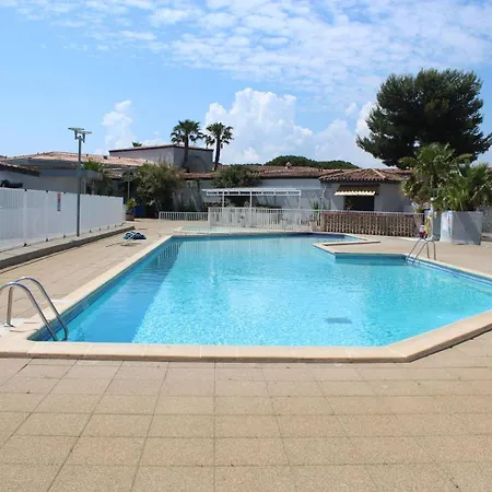 Beau T3 Avec Piscine Collective Proche Port,plage Et Commerces-4jdn822 Apartment *