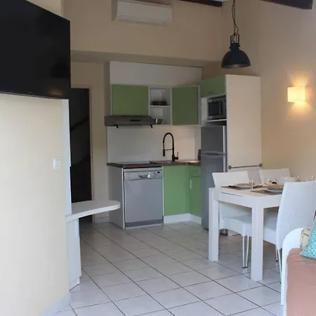 Feriehus Beau T3 Avec Piscine Collective Proche Port,plage Et Commerces-4jdn822