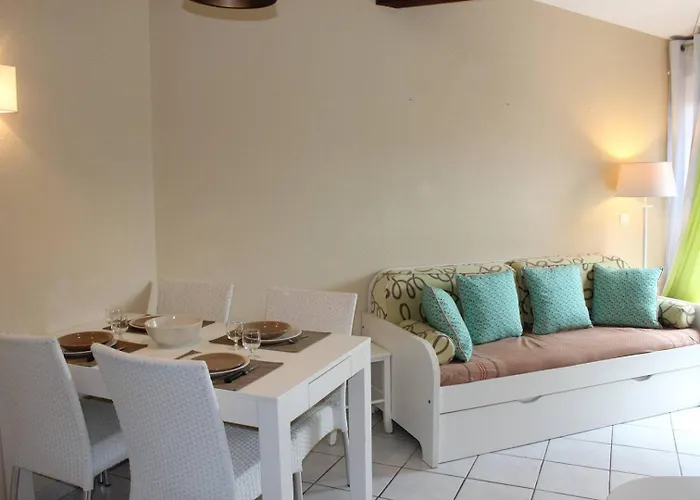Beau T3 Avec Piscine Collective Proche Port,plage Et Commerces-4jdn822 Apartamento *